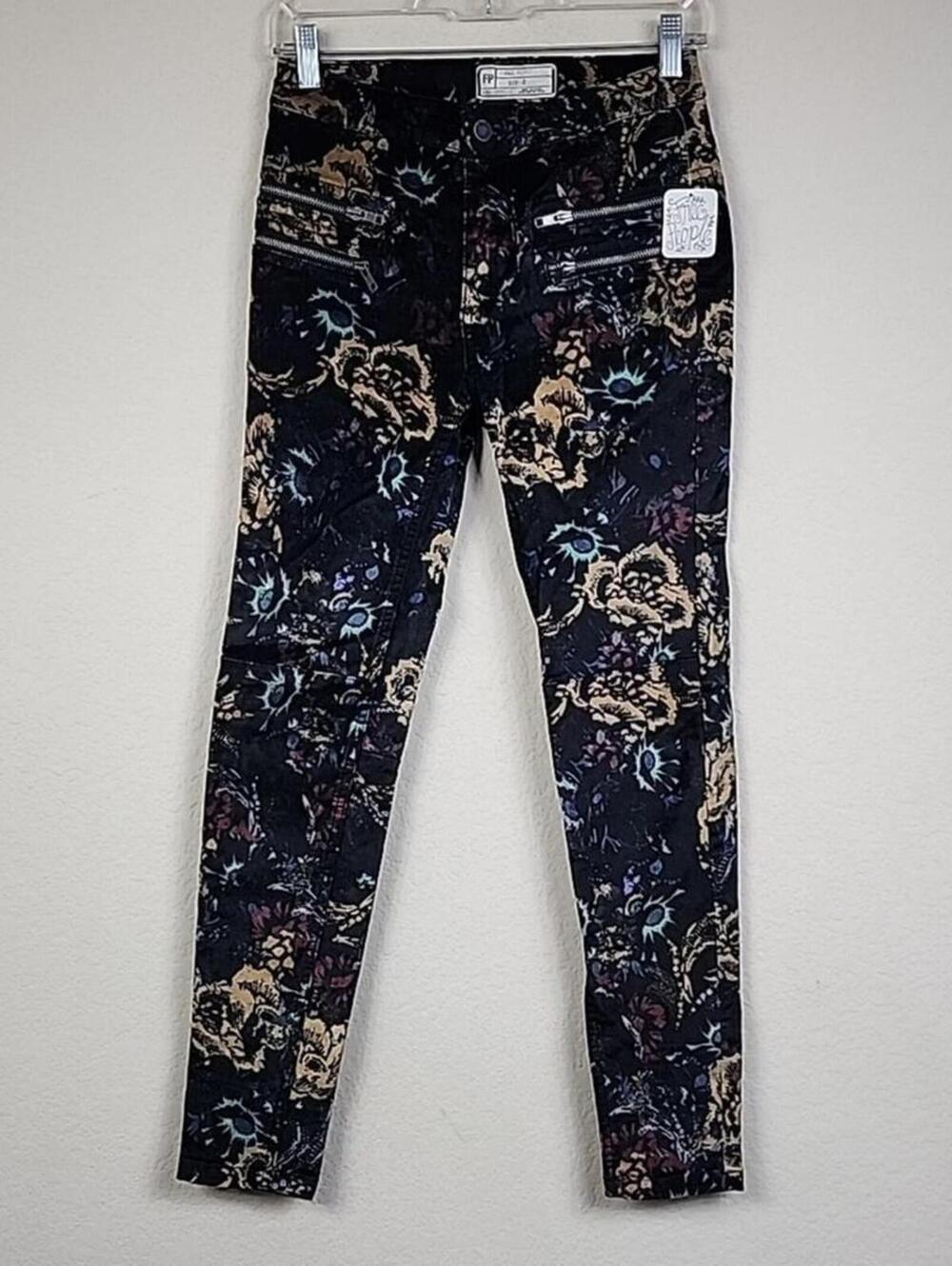 NWT $148 Free People Velour Skinny Size 2 Pants